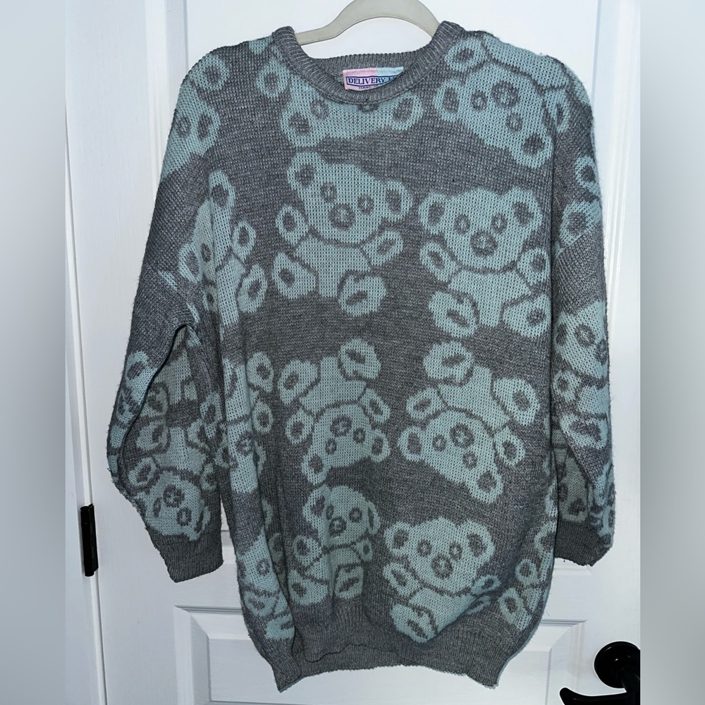 Bear sweater- Delivery LTD vintage